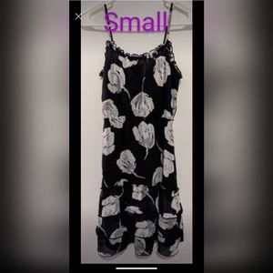 Small Old Navy dress in excellent condition sweater vest included